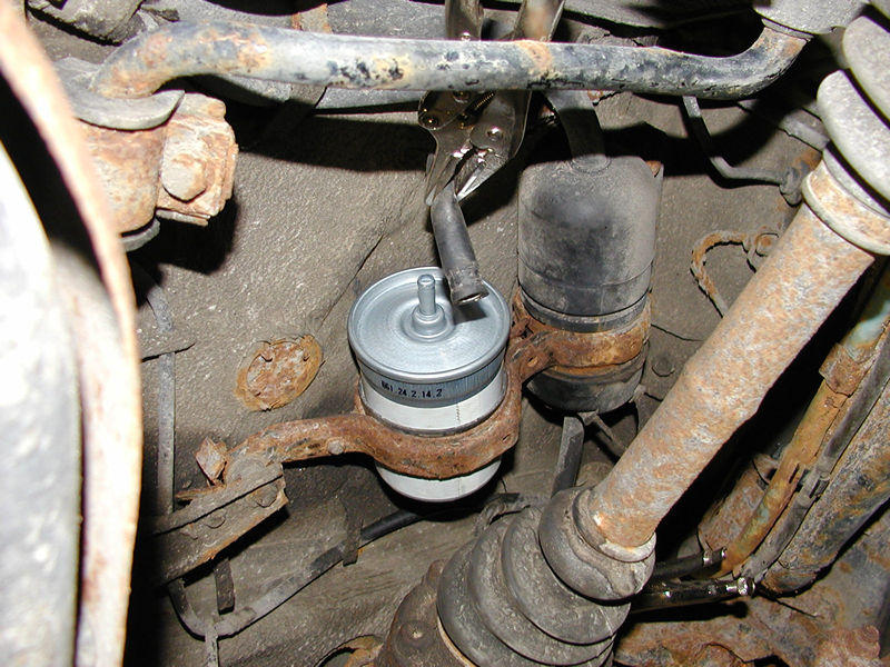 Bmw e28 fuel pump relay location #5